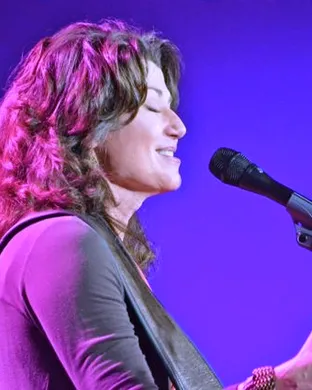 Amy Grant Glenside