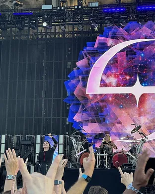 Flyleaf Philadelphia