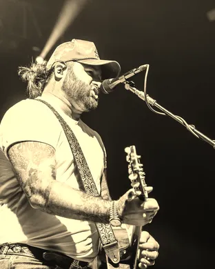 Koe Wetzel Reading