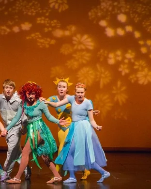 Present Laughter Philadelphia